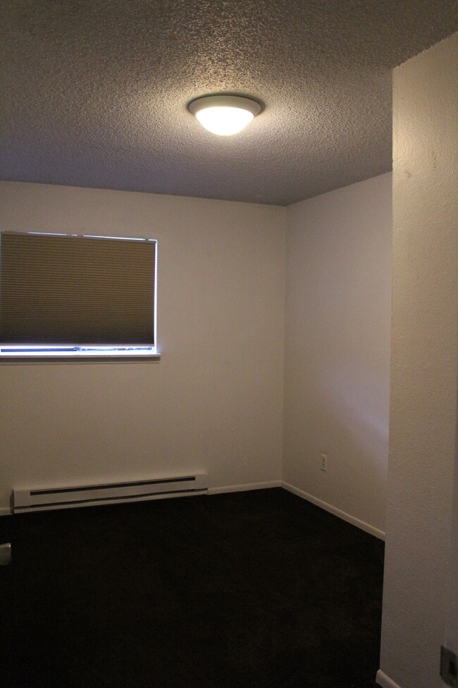 Photo - 1322 E 7th St