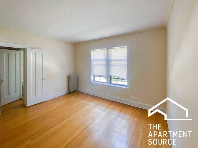 Photo - 1944 W Wilson Ave Unit 1M