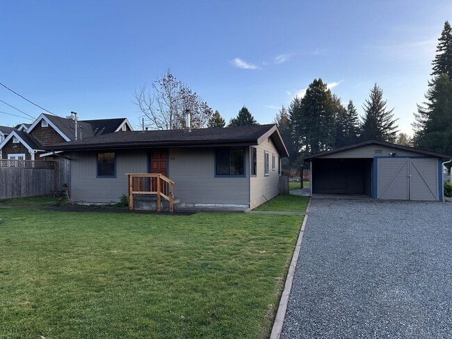 Building Photo - Sunny Fieldbrook 2 Bedroom House – Cat Friendly