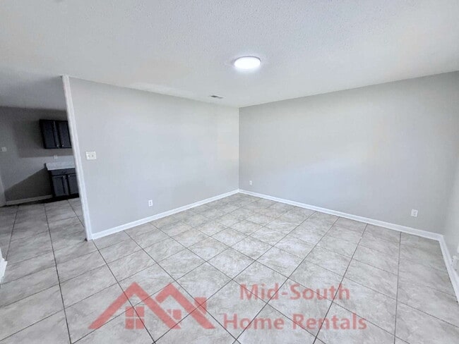 Photo - 1521 Abernathy Rd