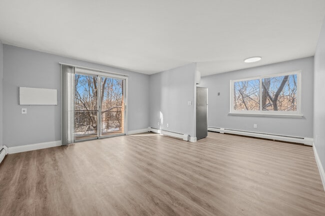 Photo - Stone Creek Apartments