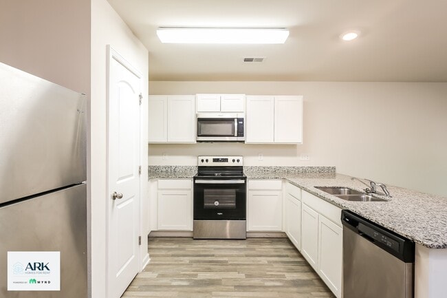 173 Queens Cir