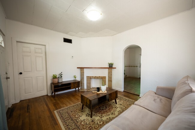 Photo - 2120 E Evans Ave