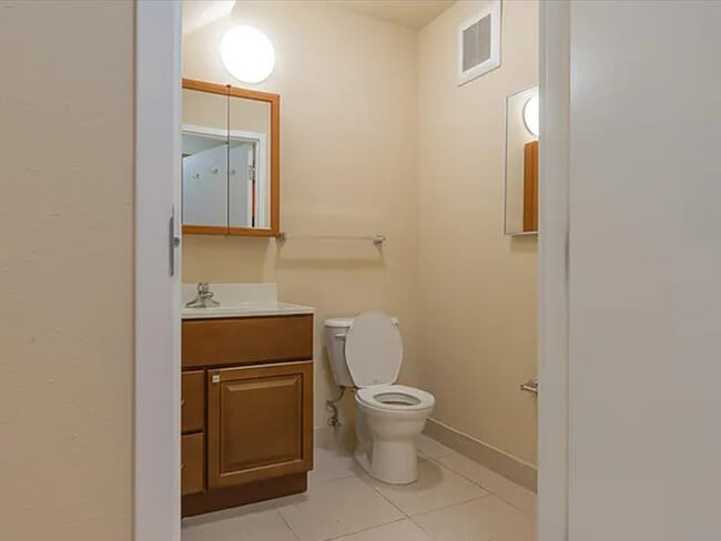 Photo - 1138 65th St