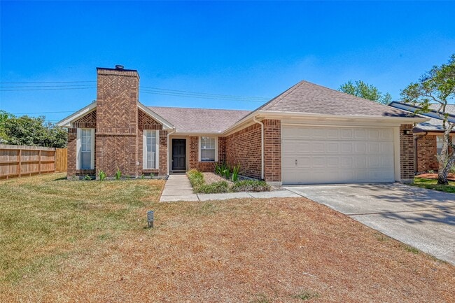 Photo - 16015 Surrey Woods Dr