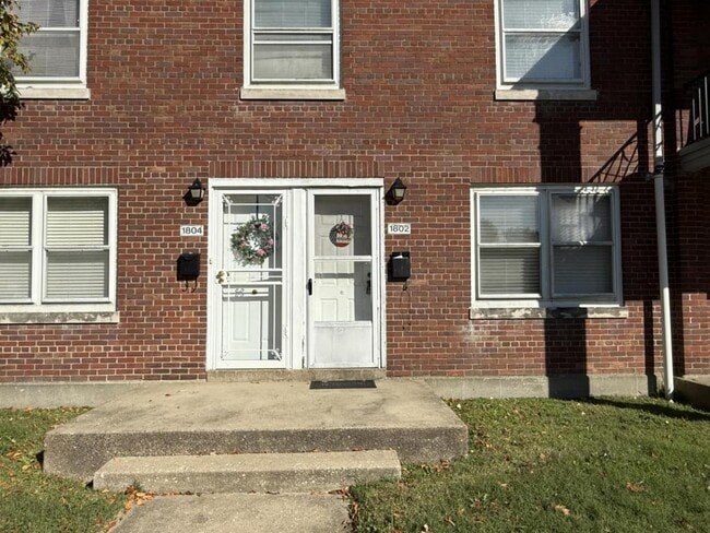 Photo - 1802 La Salle Pl