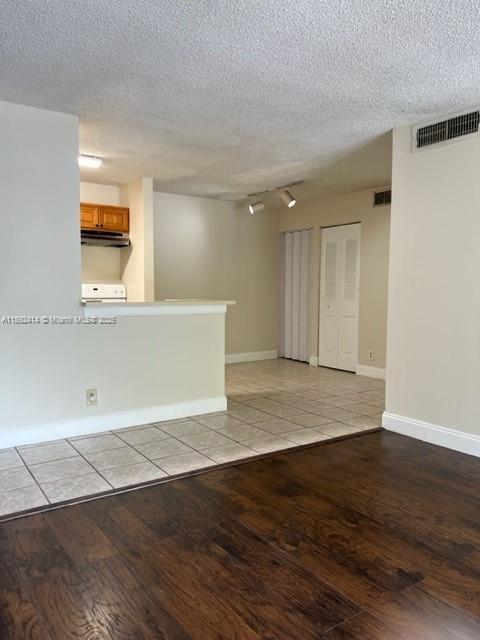 Photo - 10773 Cleary Blvd Unidad 209