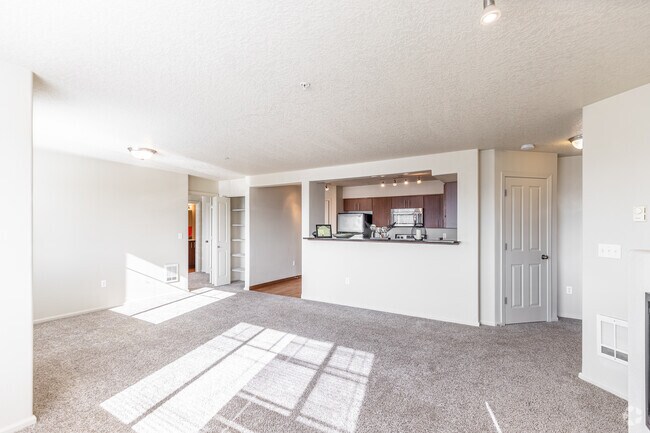 2BR, 2BA - 1156SF