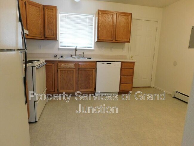 Photo - 434 Pendleton St Unit 2