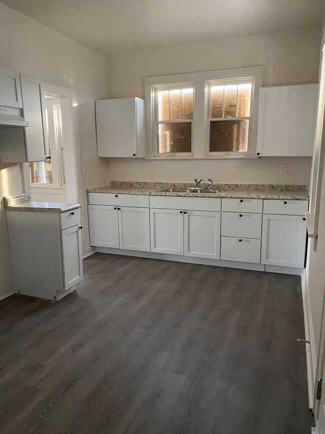 Photo - LIMITED TIME**NO APPLICATION FEE**1/2 OFF ...