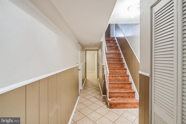 127 Sutcliffe Ln