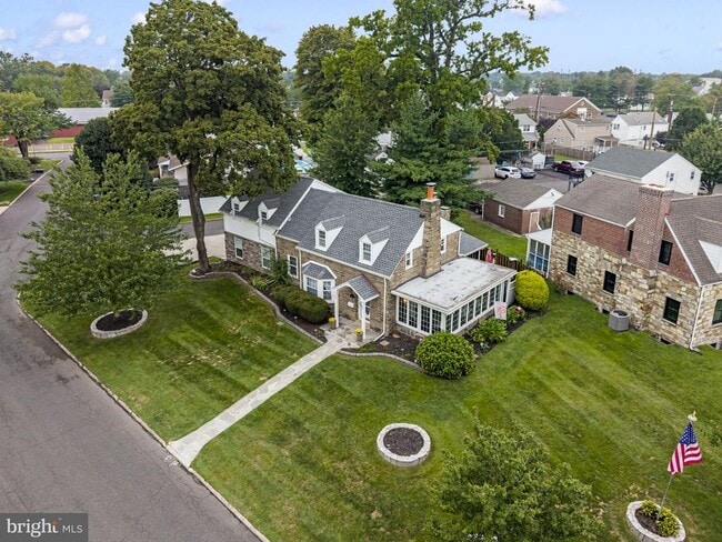 79 Manor Cir