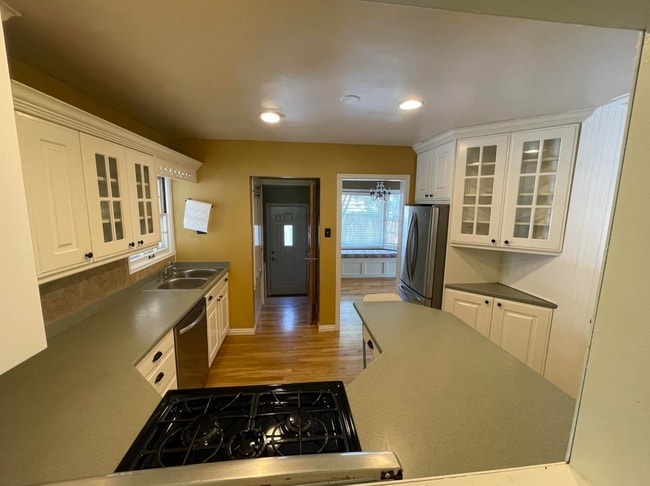 Photo - Charming 3 Bedroom Home in Sugarhouse!
