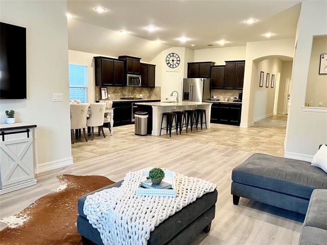 Building Photo - 2341 Olivia Ln