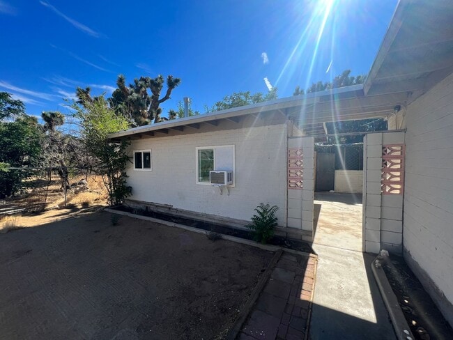 Photo - Studio Stand Alone Casita - Water and Trash Paid!