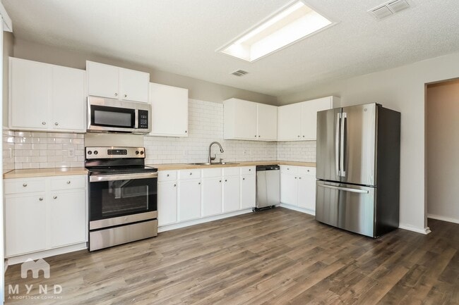Photo - 1200 Nutting St