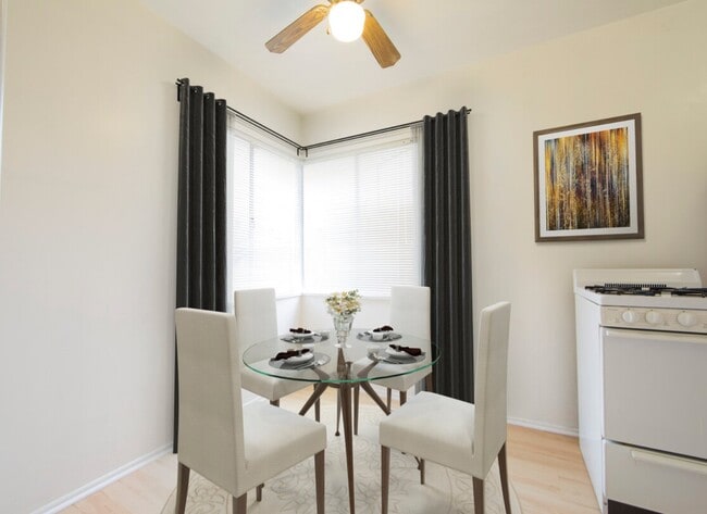 667-669-669 Levering Ave Unit 17