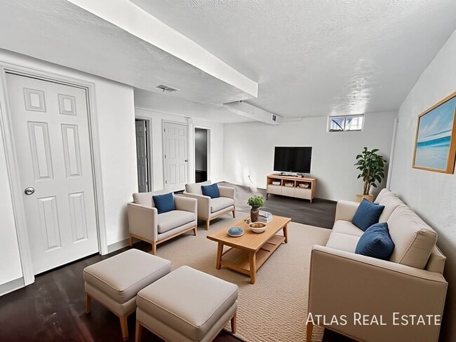 Building Photo - 1728 1/2 Armstrong Avenue-