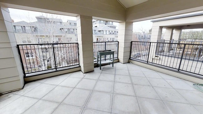 Building Photo - 3038 Umatilla St