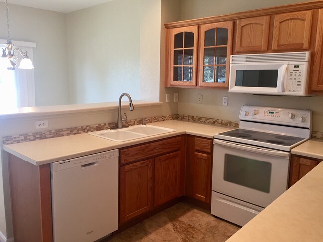 Photo - 197 Whitehaven Cir