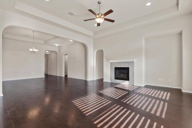 Photo - 532 Stone River Dr