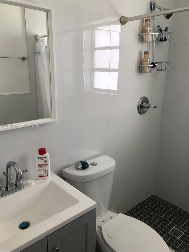 Photo - 1019 NE 17th Terrace Unit 1