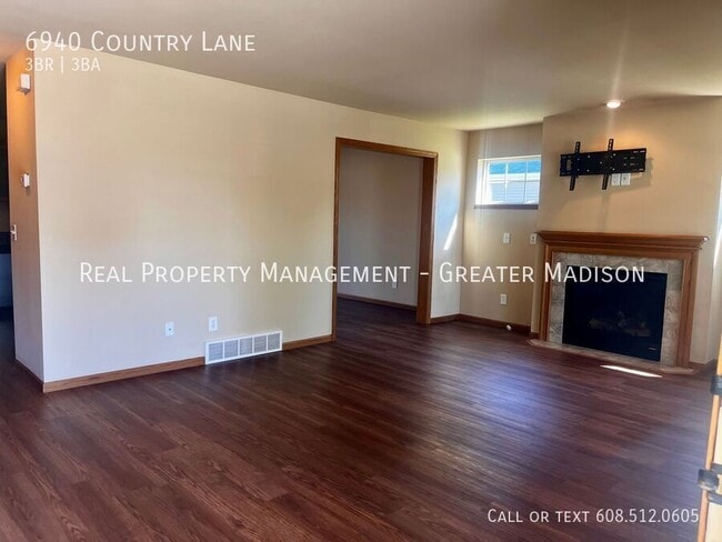 Photo - 6940 Country Ln