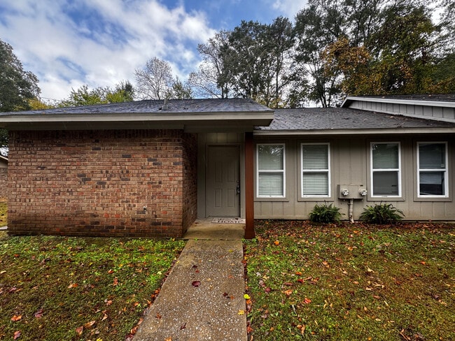 Photo - Room in Duplex on Washington St