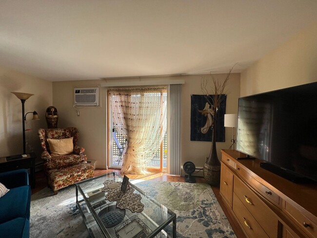 Photo - Lancer Court Apartments