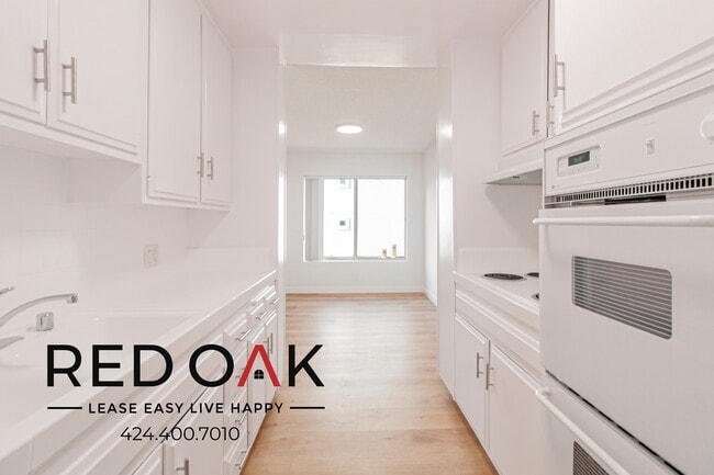 Photo - 319 S Clark Dr Unidad 306