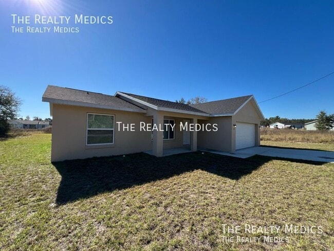 Photo - 12 Maple Course