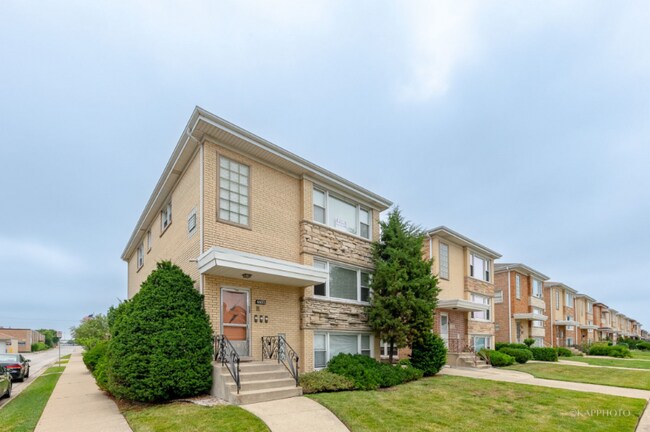 Photo - 4600 N Sayre Ave Unit 1