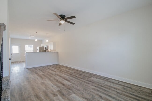Photo - 550 Peachers Mill Rd