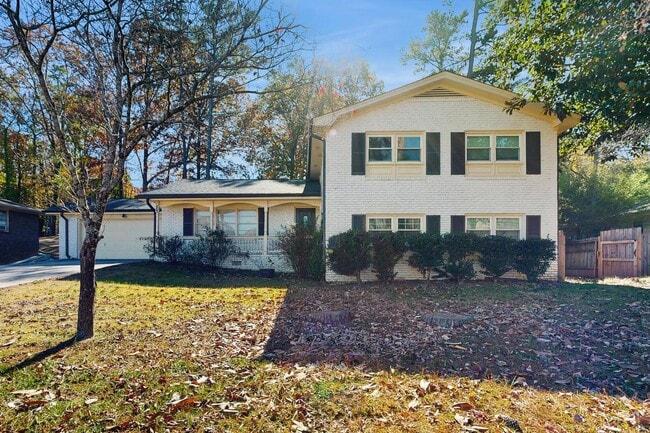 Photo - Bright, Spacious Stone Mountain Residence ...