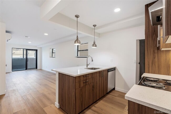 Photo - 62-49 60th St Unit 1