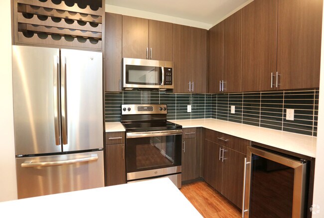 Photo - Oxford At Lake View