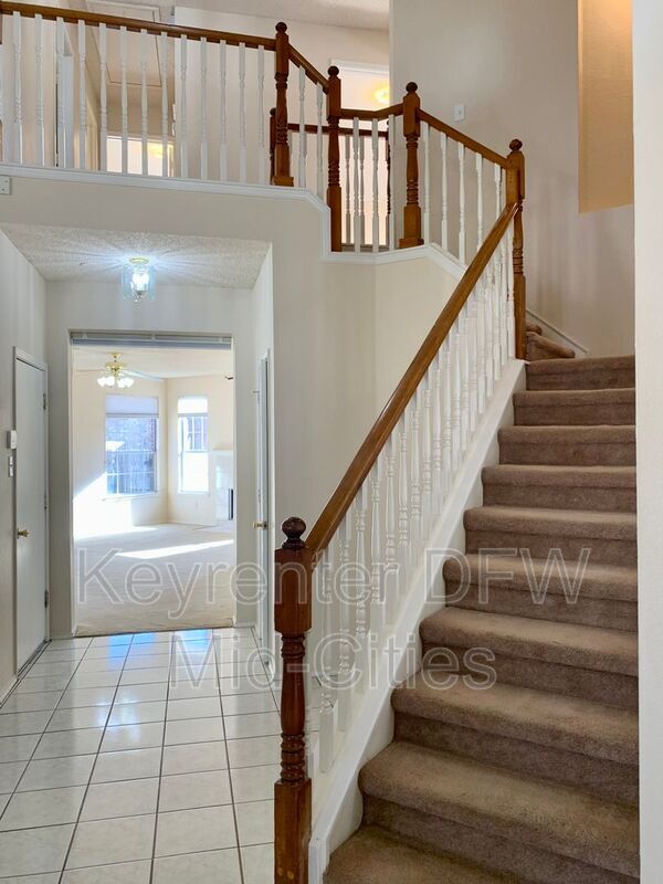 2320 Kittyhawk Dr