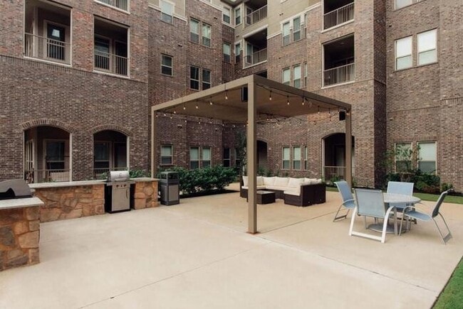 Photo - 7830 Van Tuyl Pkwy Unit c2