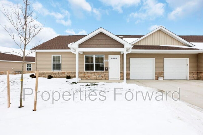 Building Photo - 3854 Elm St