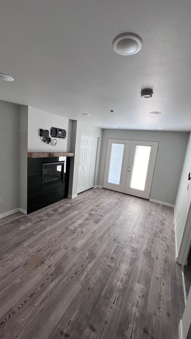 100 3rd St Unit 9 1+ apartment