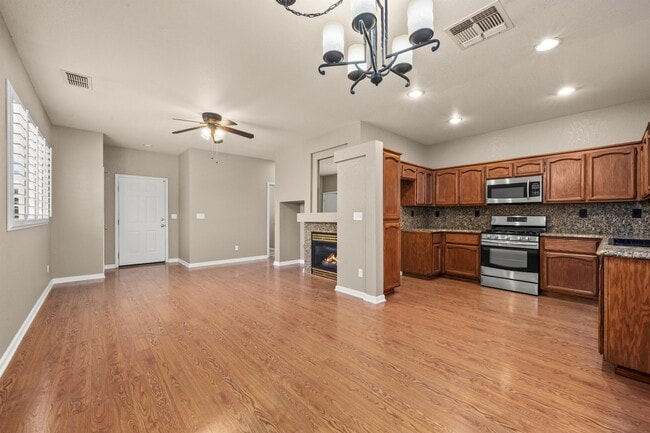 Photo - 8270 Rendham Way