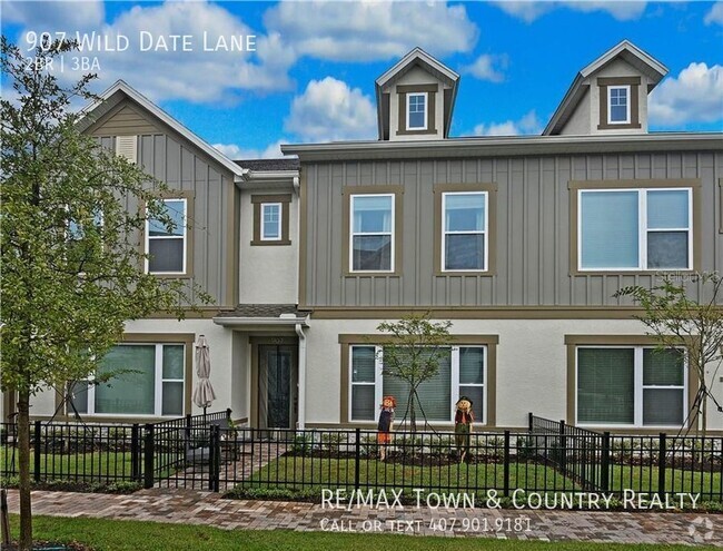 Building Photo - Griffin Park Townhome in Lake Mary