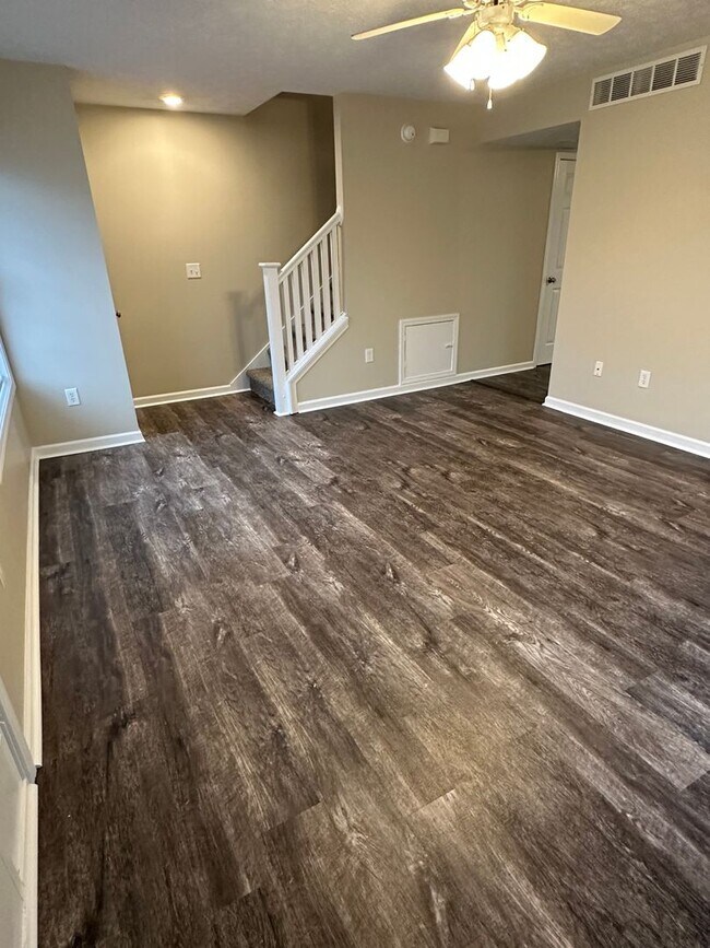 Photo - 1289 Cobble Creek Cir