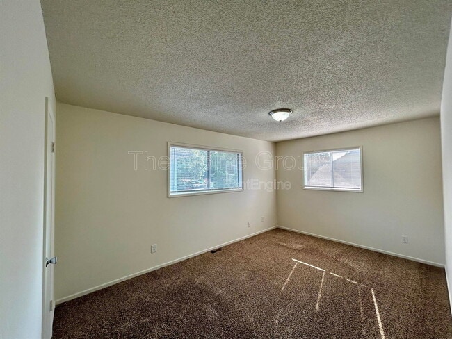 Photo - 6041 SW Valley Ave