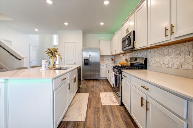 Photo - 26627 Ledgemont Dr