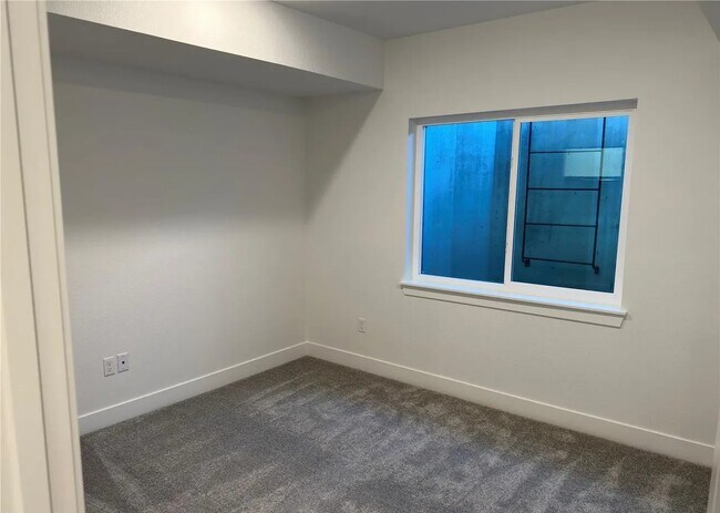 Photo - 3907 N Catawba Wy