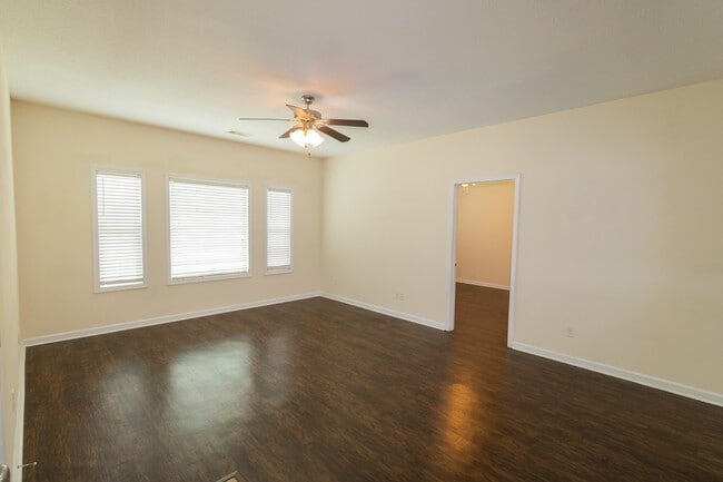 Photo - 235 Sawgrass Trail