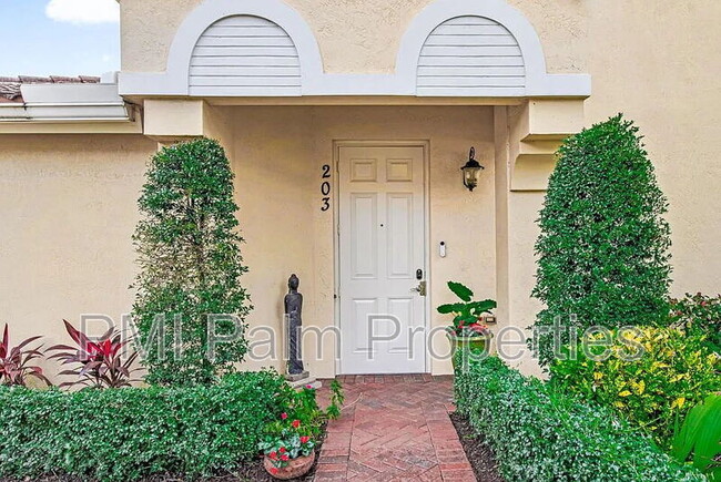 Building Photo - 9773 Bowline Dr Unit 203