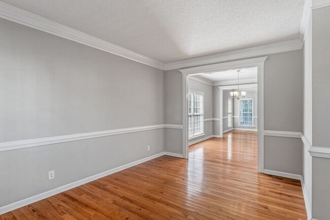W. Wendover, Beautiful Home, Granite Counter-Tops, SS Appliances, Hardwoods, FP, Deck, Fenced, Ga...