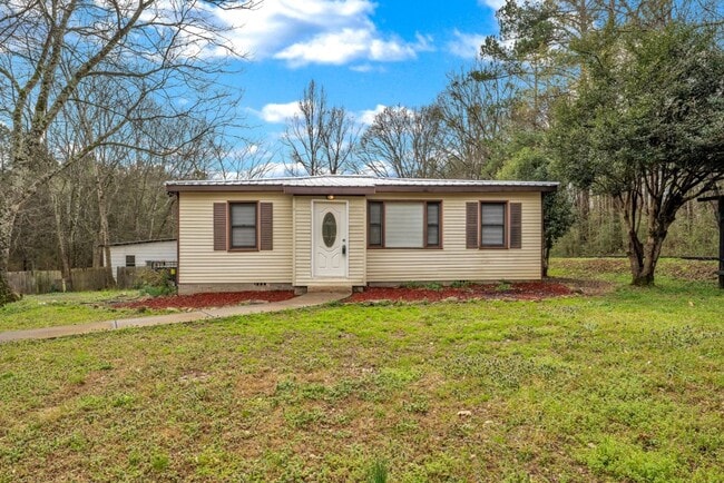 Building Photo - Love Where You Live — Updated 3BR Home in ...